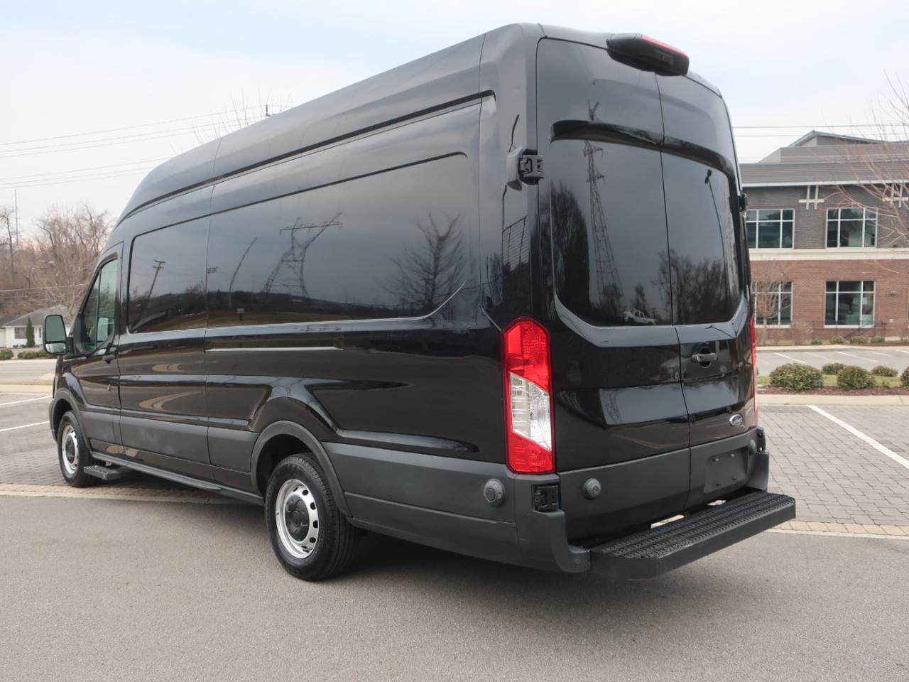 Ford Transit 250  2020