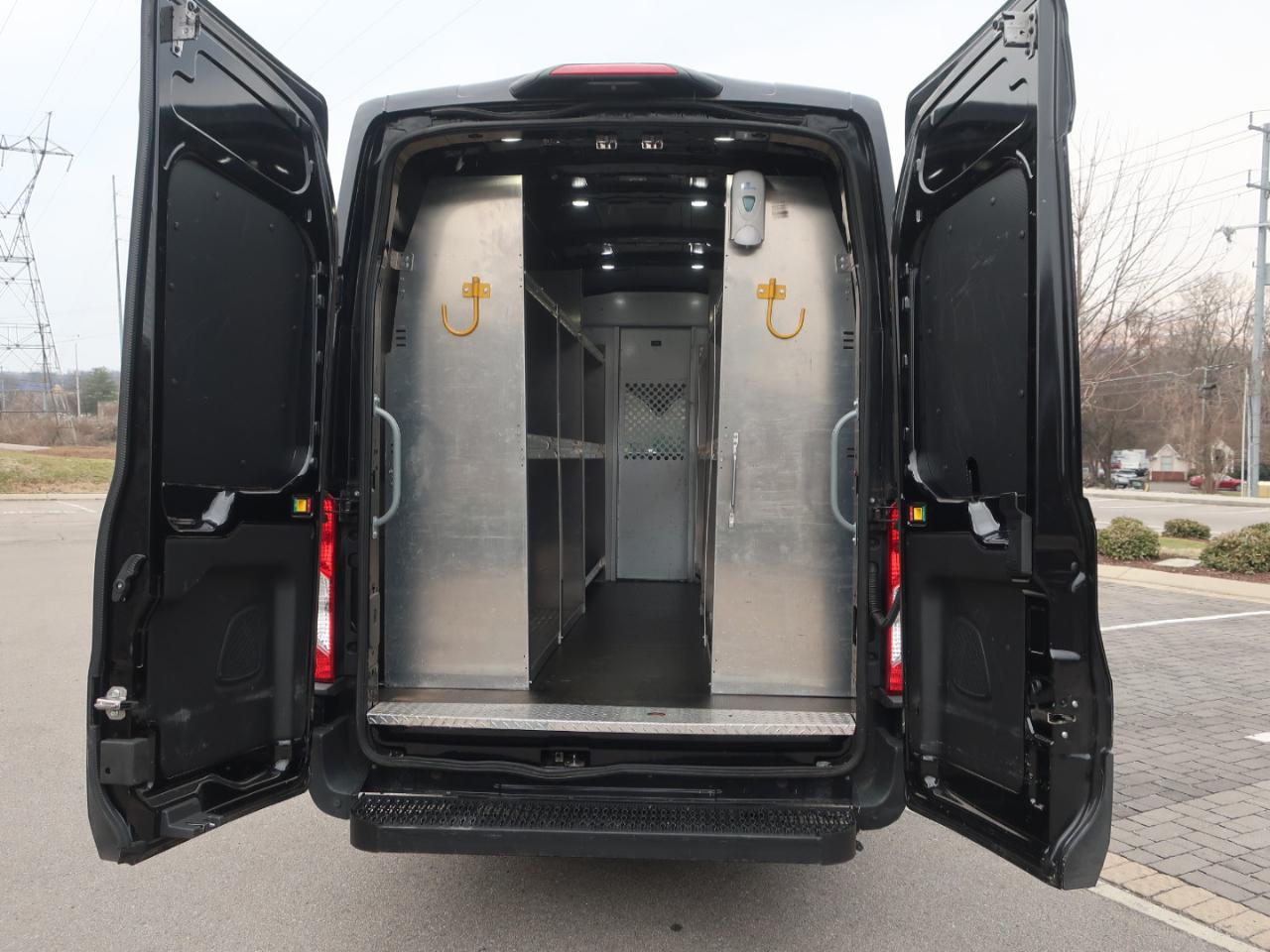 Ford Transit 250  2020