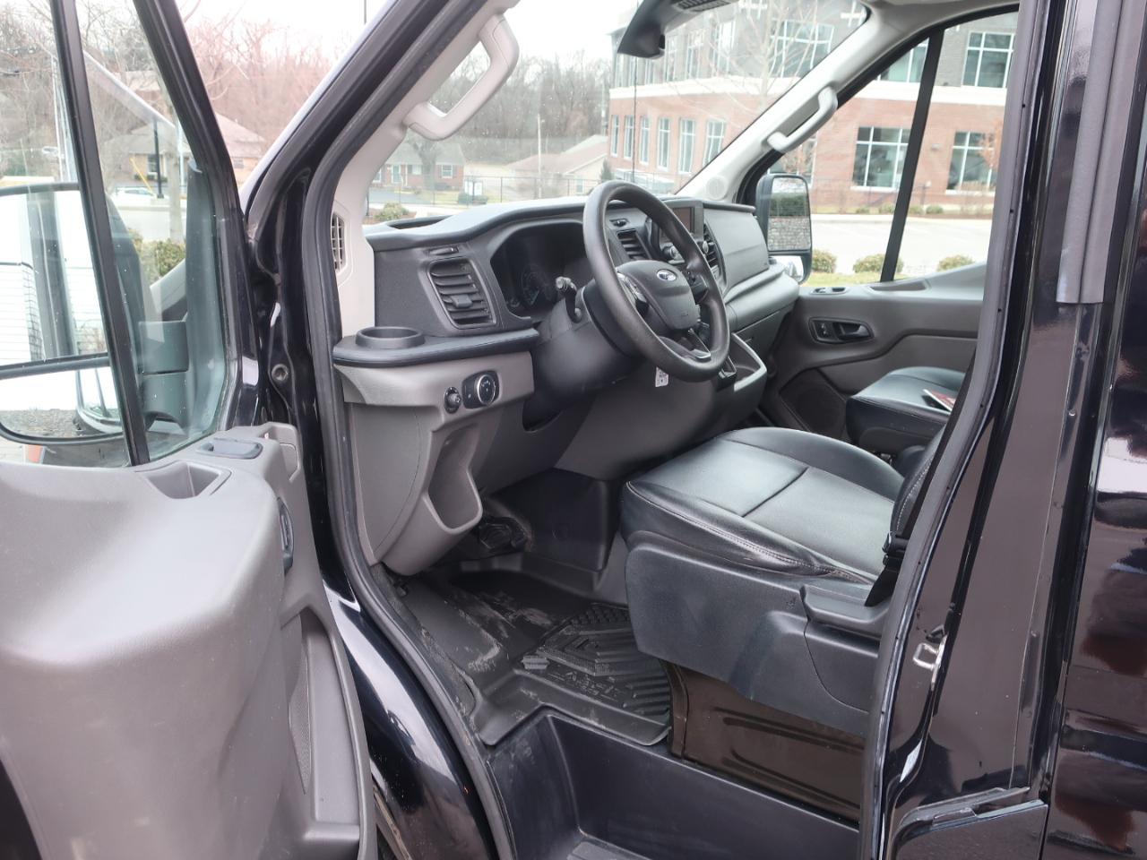 Ford Transit 250  2020