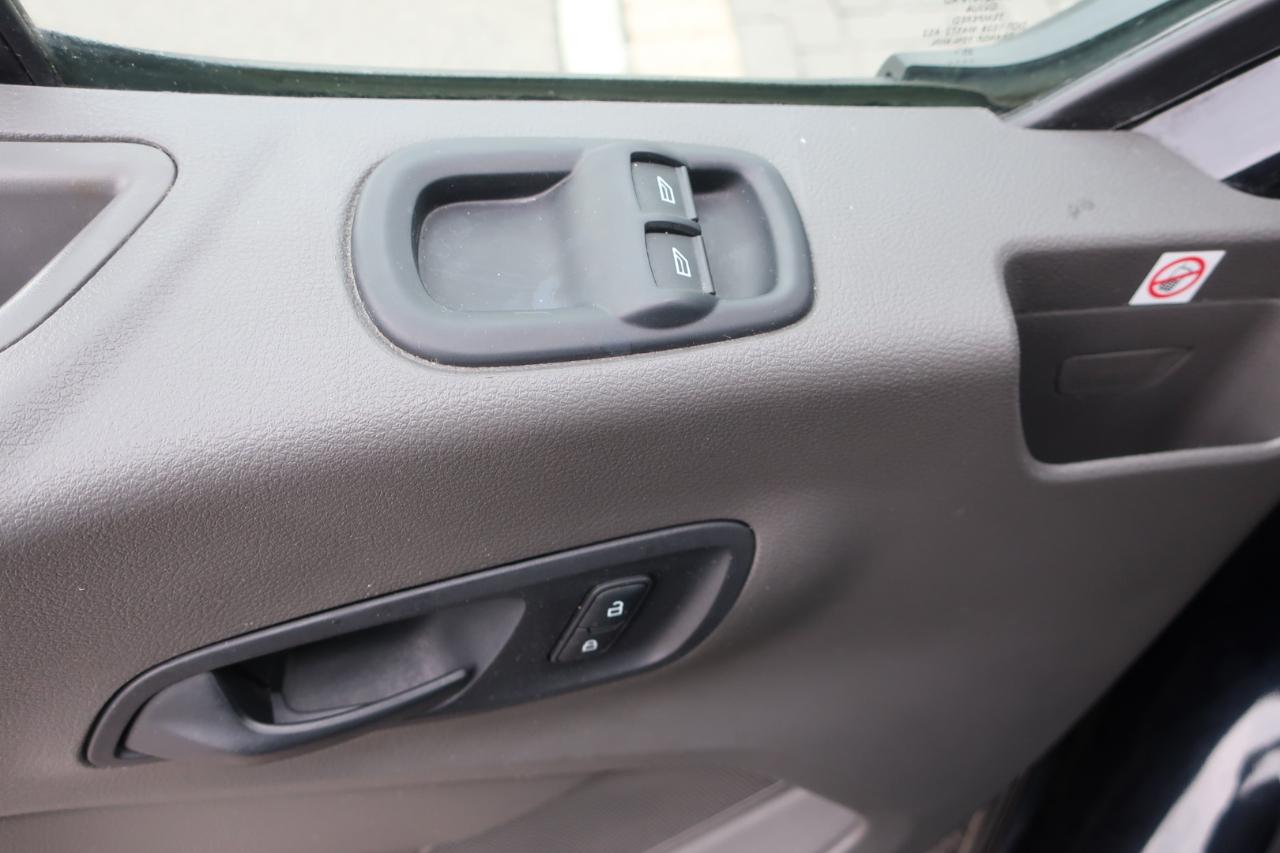 Ford Transit 250  2020