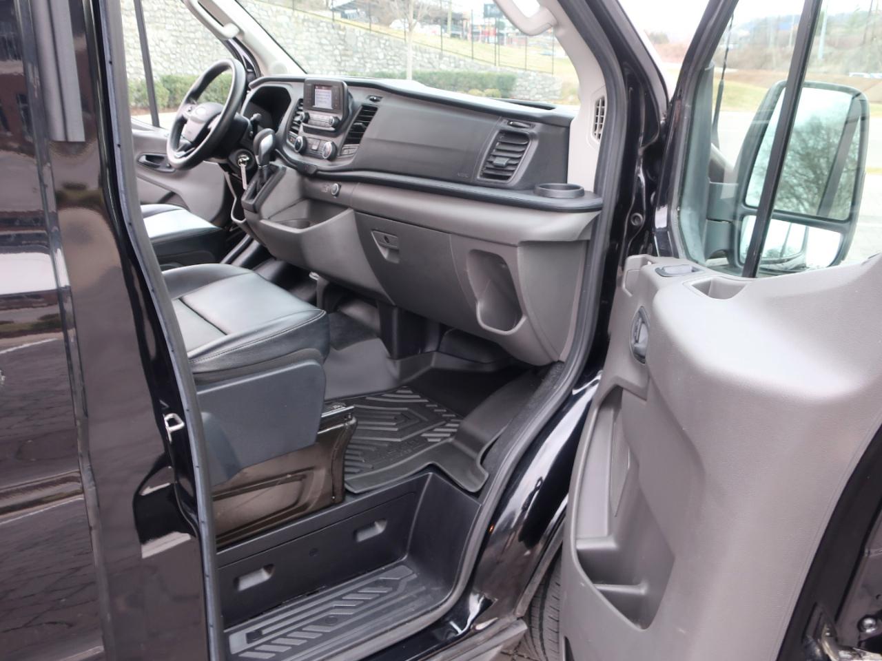 Ford Transit 250  2020