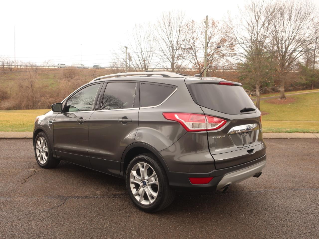 Ford Escape Titanium FWD 2016