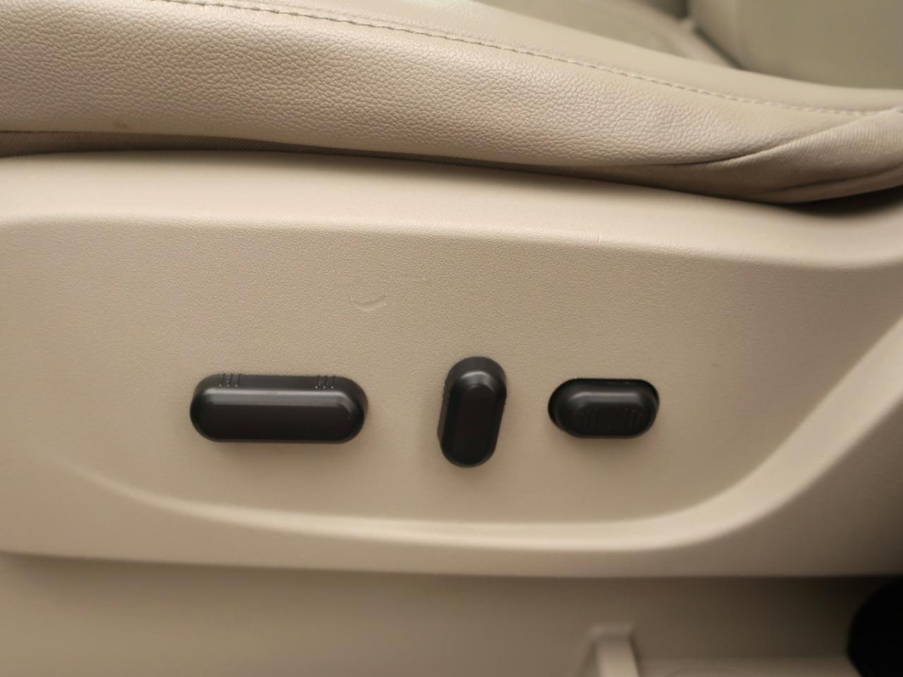 Ford Escape Titanium FWD 2016