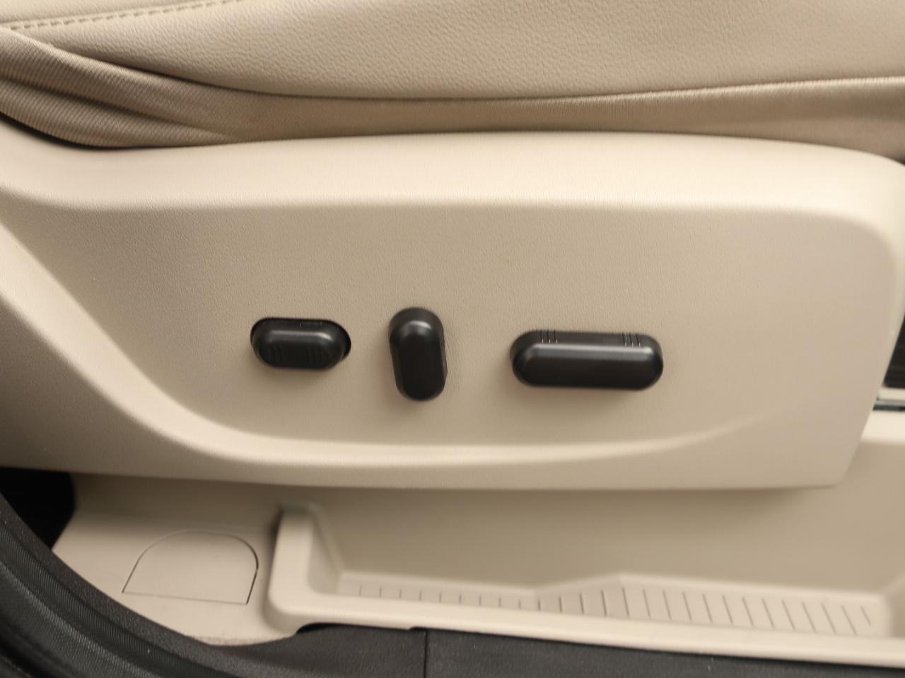 Ford Escape Titanium FWD 2016