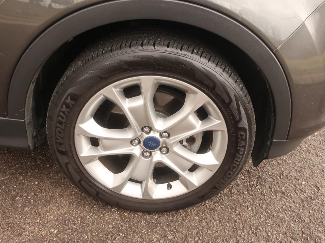 Ford Escape Titanium FWD 2016