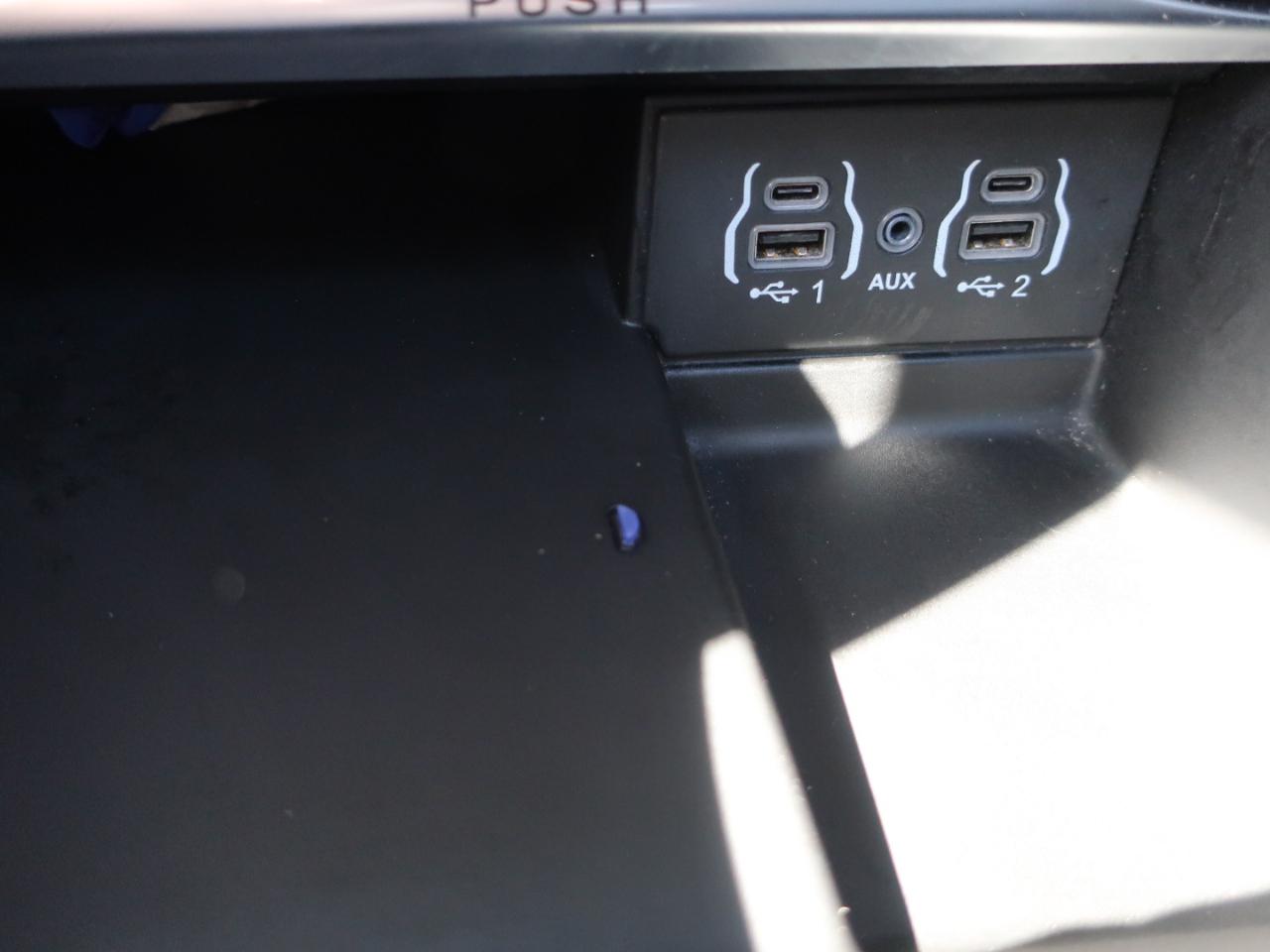 Chrysler Pacifica Hybrid Limited 2022