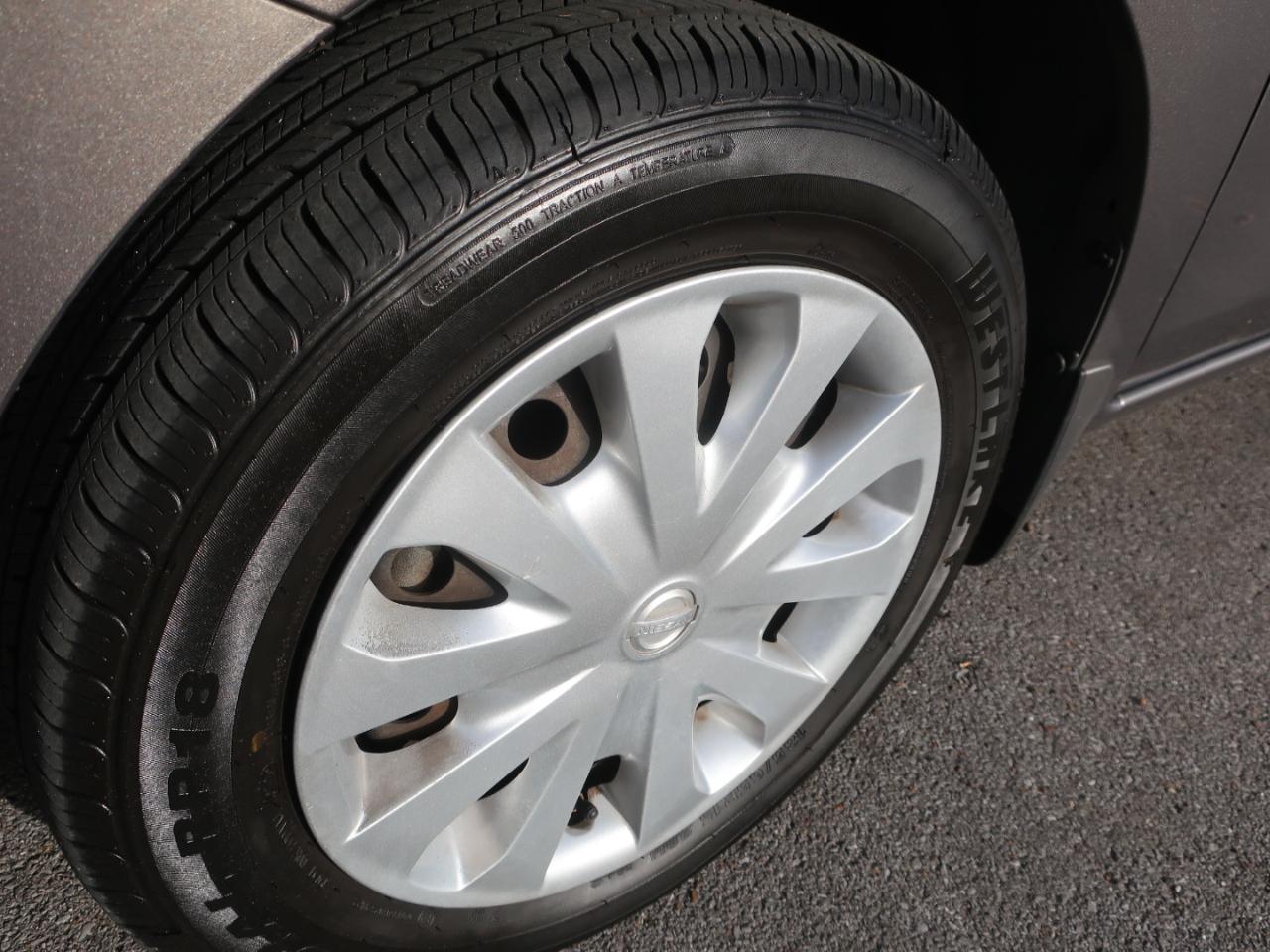 Nissan Versa 1.6 S 5M 2016