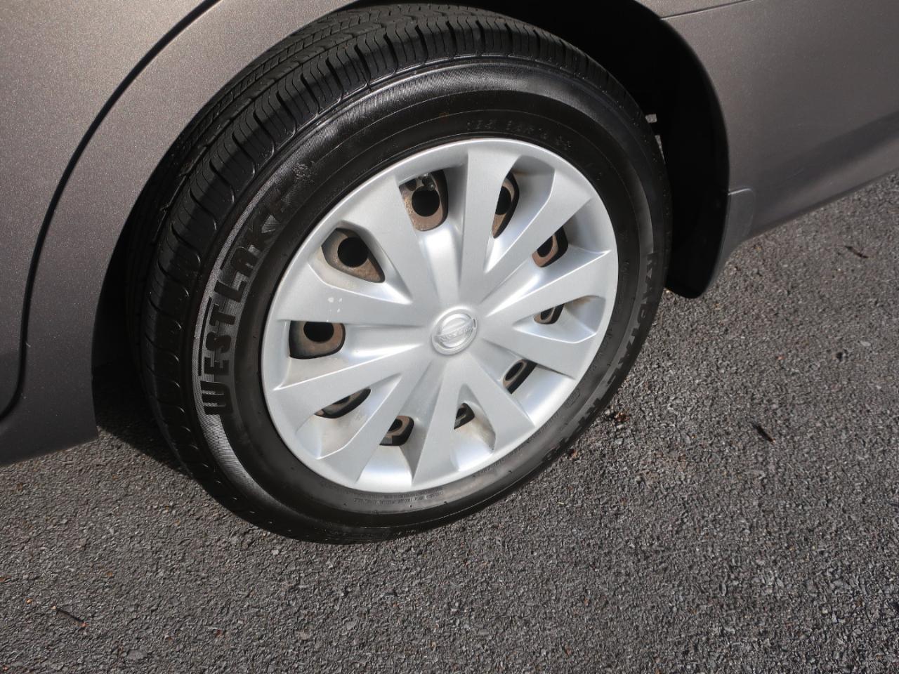 Nissan Versa 1.6 S 5M 2016