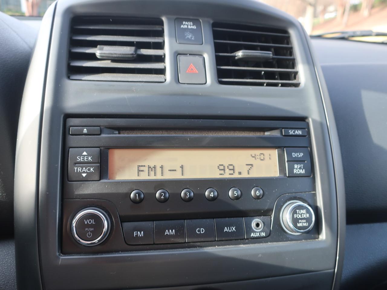 Nissan Versa 1.6 S 5M 2016