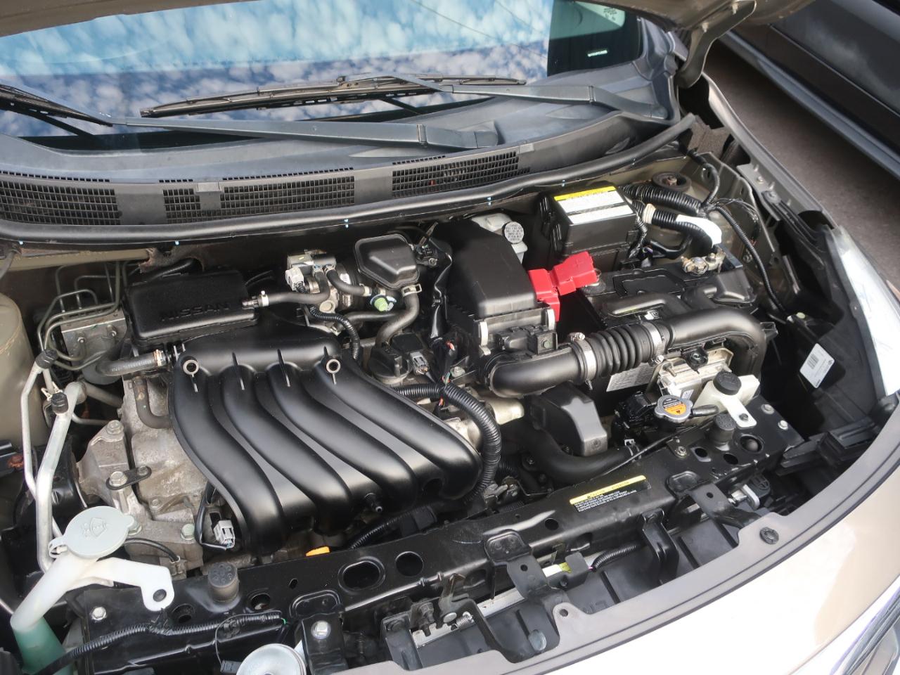 Nissan Versa 1.6 S 5M 2016