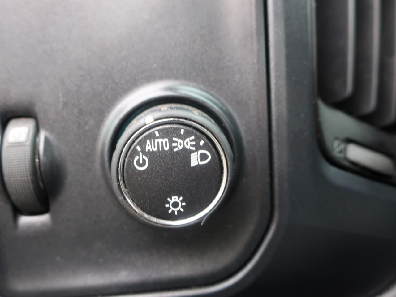 Chevrolet Silverado 1500 Work Truck Long Box 2WD 2015