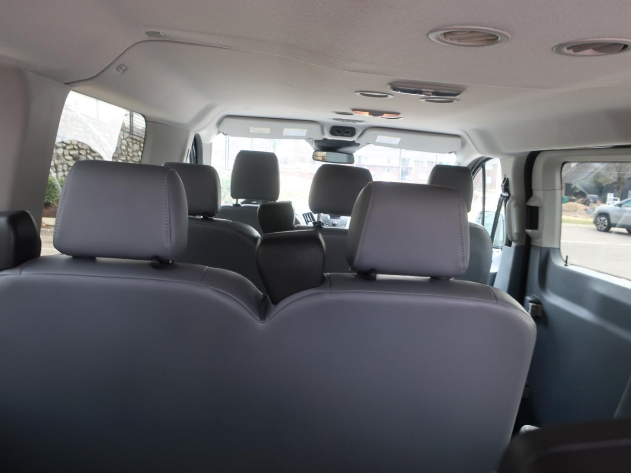 Ford Transit 150 Wagon Low Roof XL w/Sliding Pass. 130-in. WB 2015