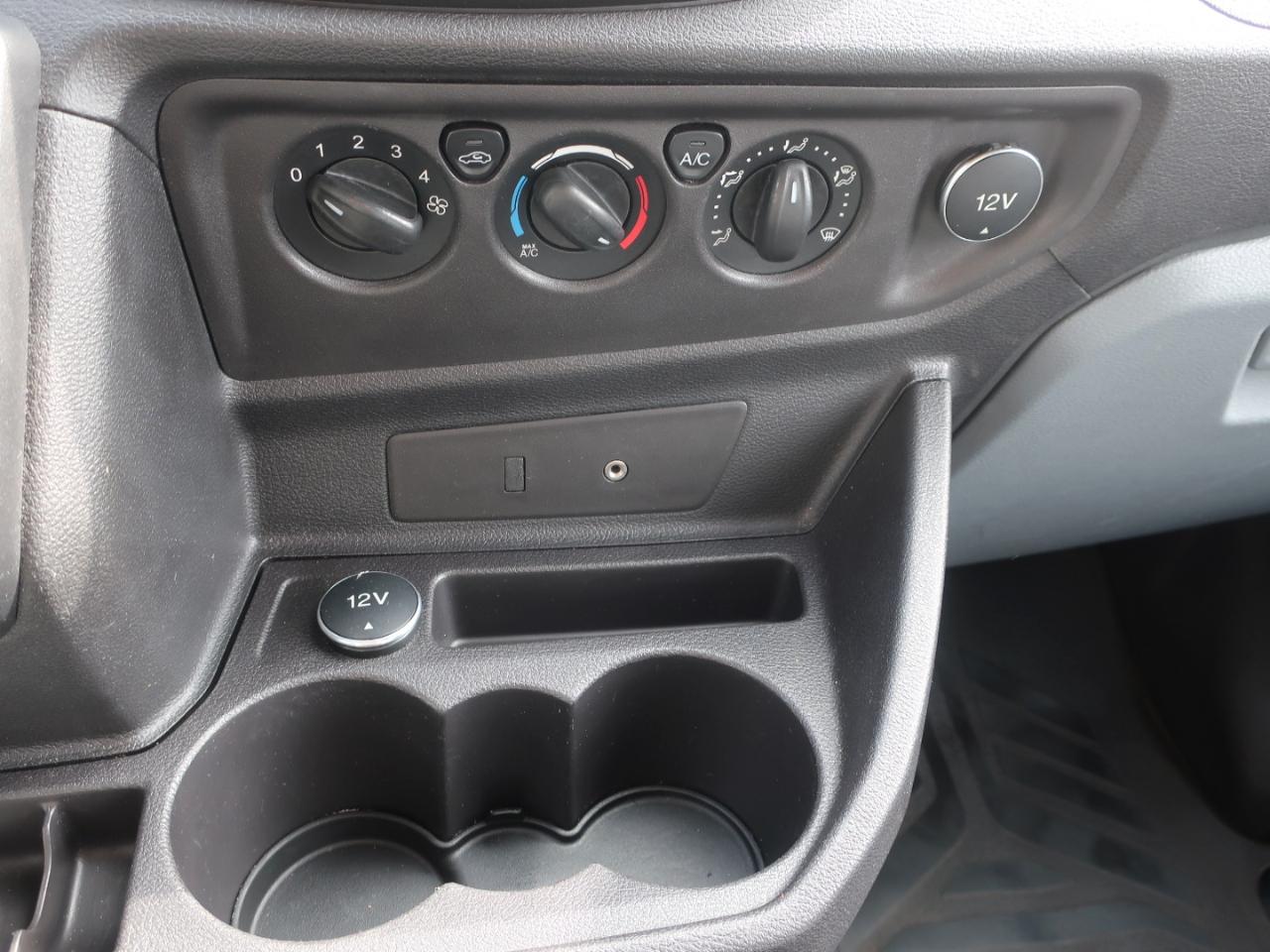 Ford Transit 150 Wagon Low Roof XL w/Sliding Pass. 130-in. WB 2015