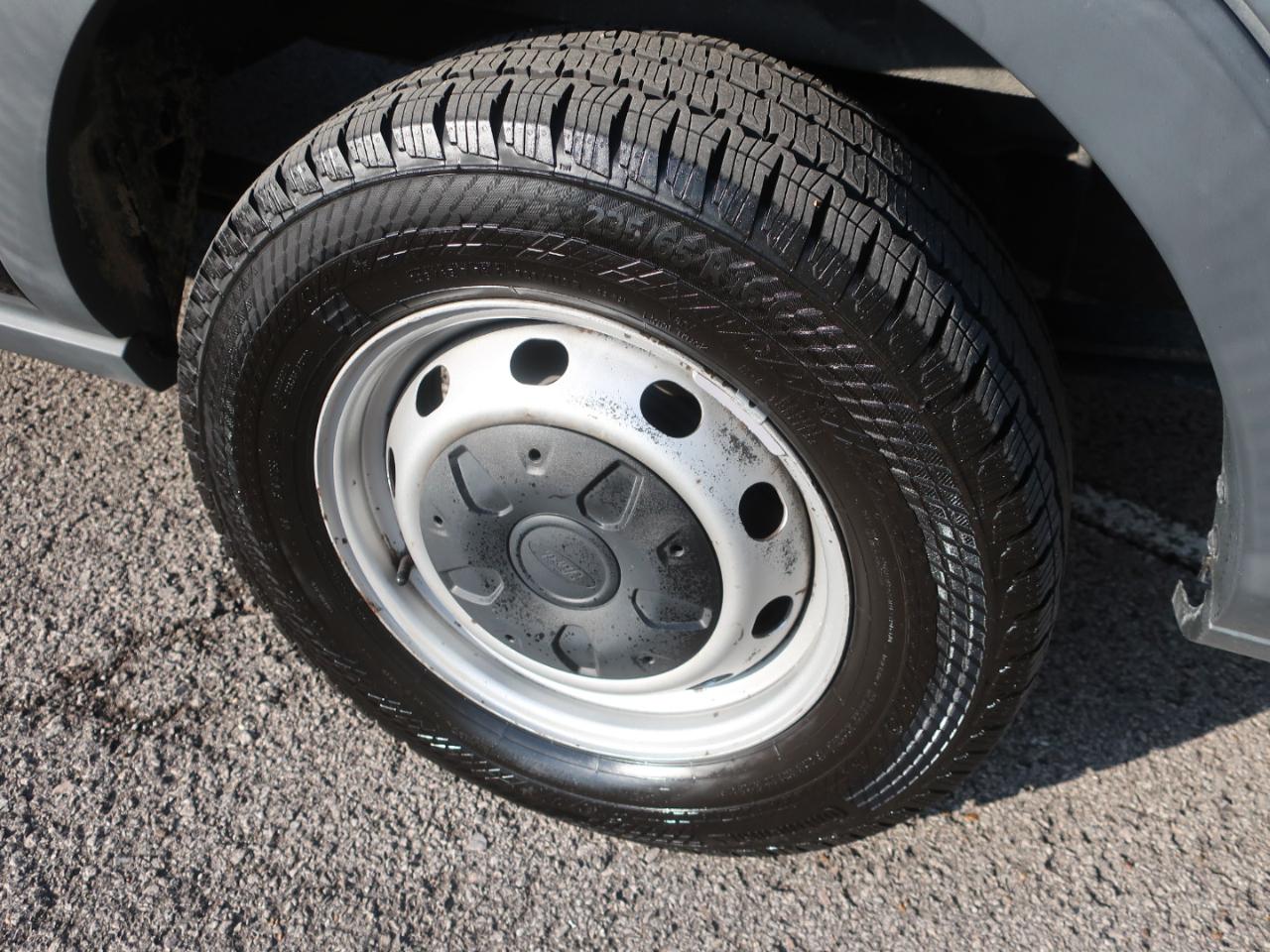 Ford Transit 350 Wagon Low Roof XL w/Sliding Pass. 148-in. WB 2016