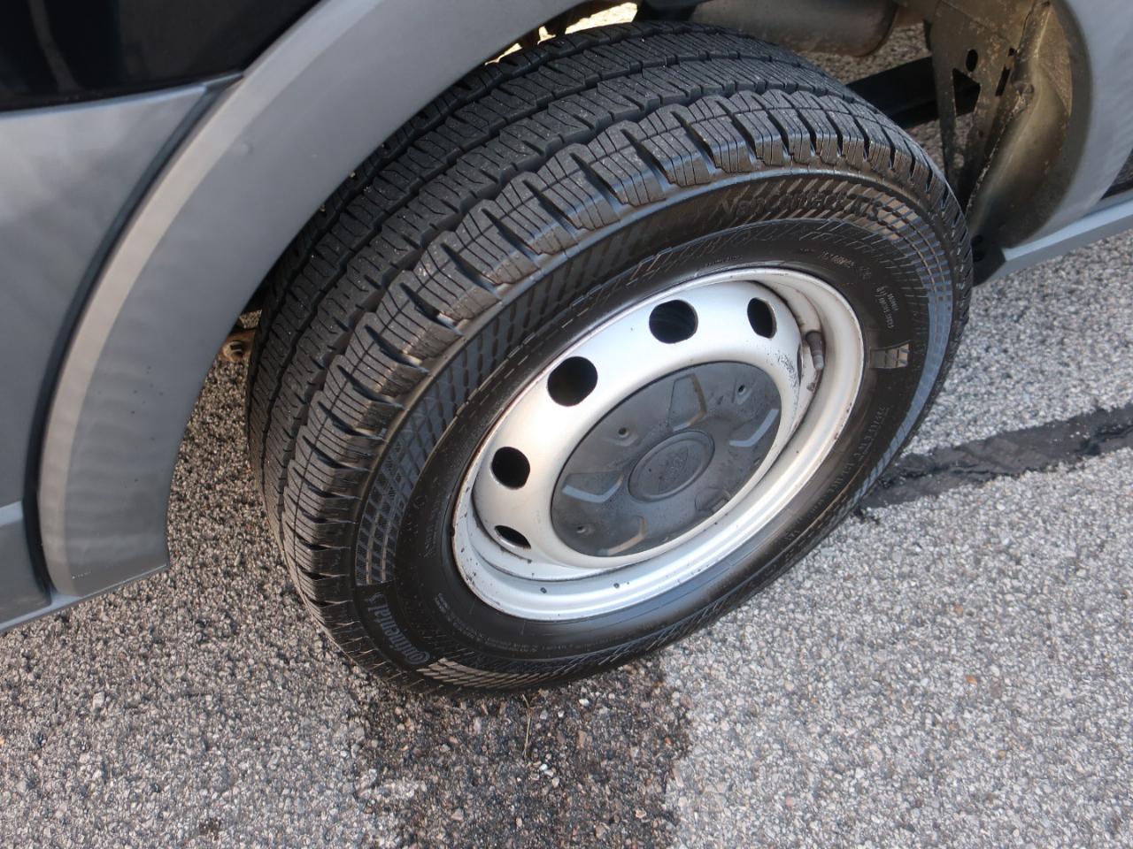 Ford Transit 350 Wagon Low Roof XL w/Sliding Pass. 148-in. WB 2016