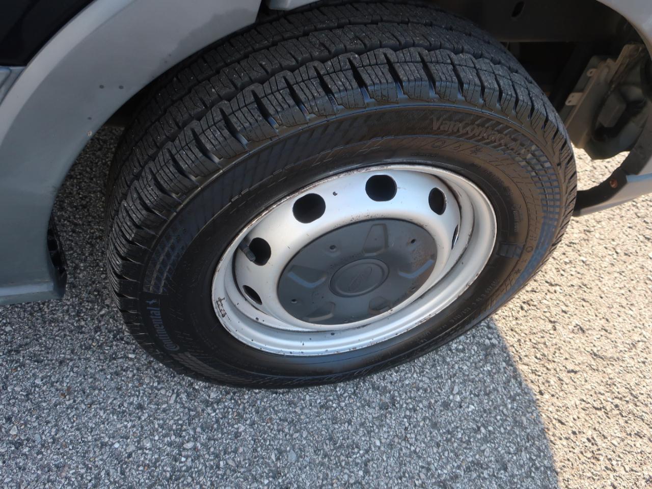 Ford Transit 350 Wagon Low Roof XL w/Sliding Pass. 148-in. WB 2016