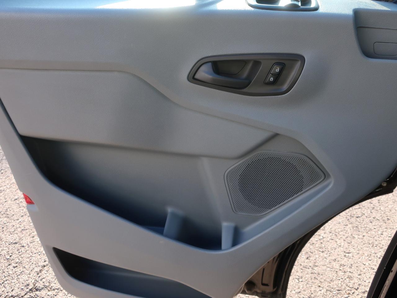 Ford Transit 350 Wagon Low Roof XL w/Sliding Pass. 148-in. WB 2016