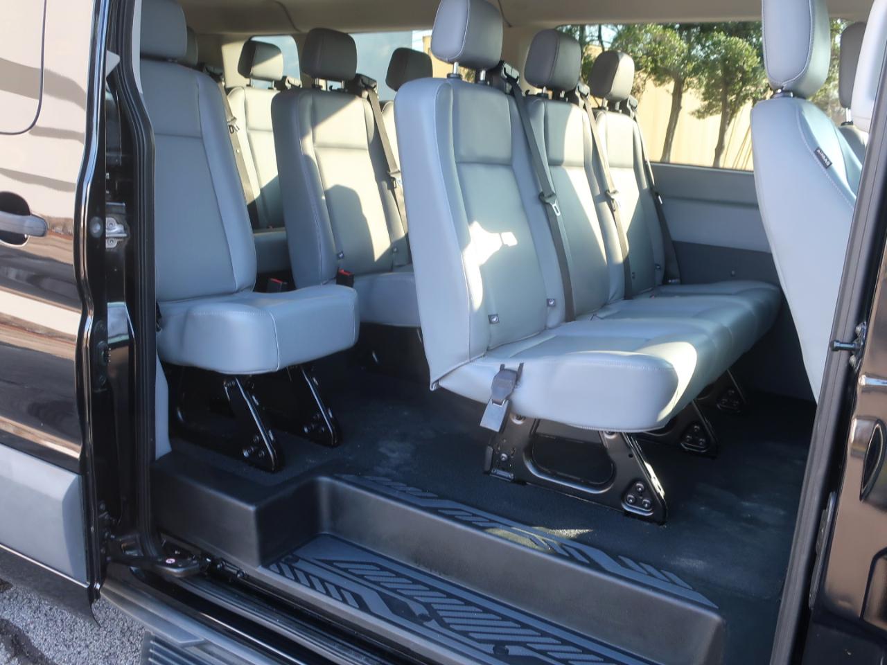 Ford Transit 350 Wagon Low Roof XL w/Sliding Pass. 148-in. WB 2016