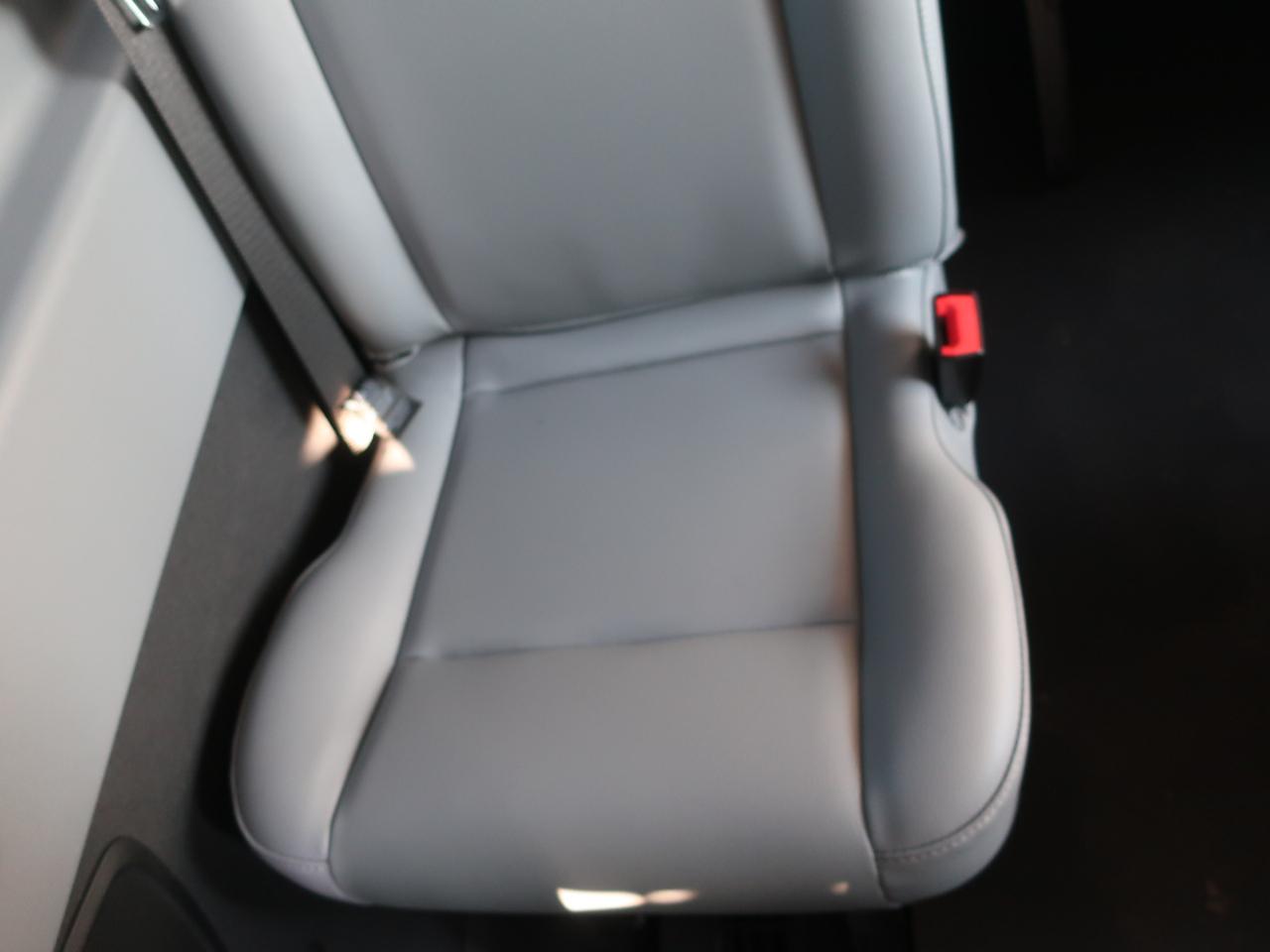 Ford Transit 350 Wagon Low Roof XL w/Sliding Pass. 148-in. WB 2016