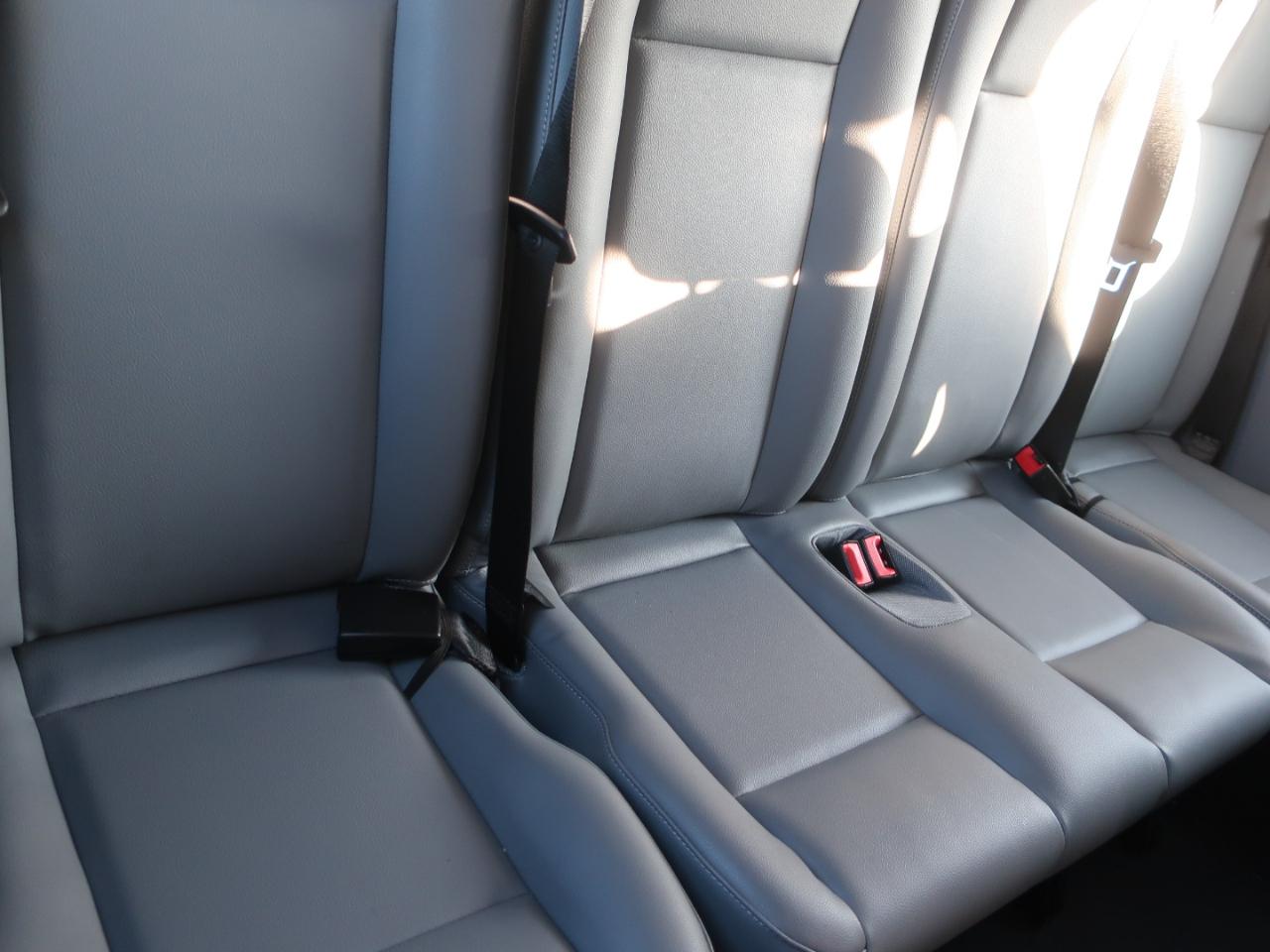 Ford Transit 350 Wagon Low Roof XL w/Sliding Pass. 148-in. WB 2016