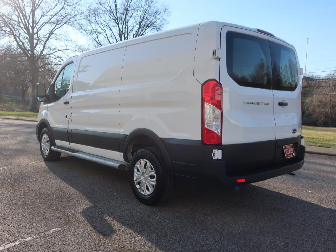 Ford Transit 250 Van 2024