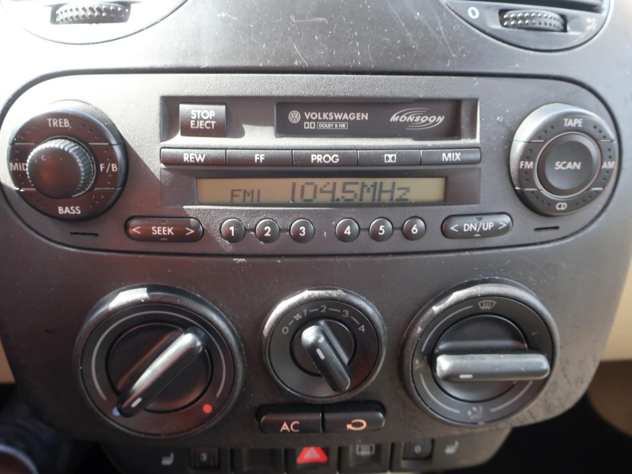 Volkswagen New Beetle GLS 2.0 2002