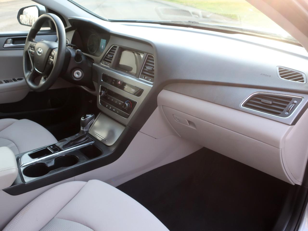 Hyundai Sonata SE 2017