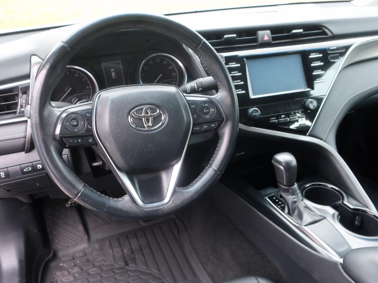 Toyota Camry SE 2018