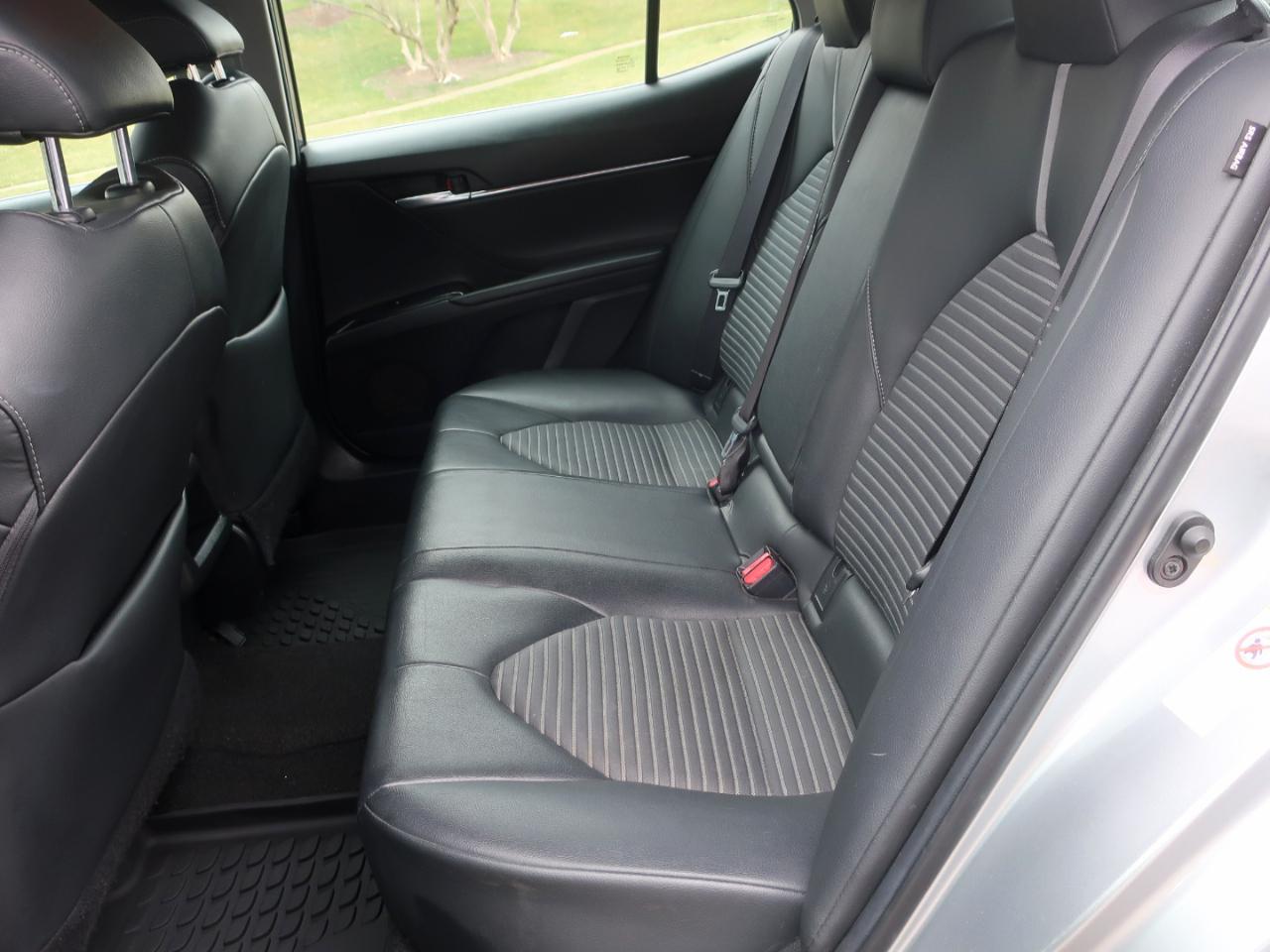 Toyota Camry SE 2018