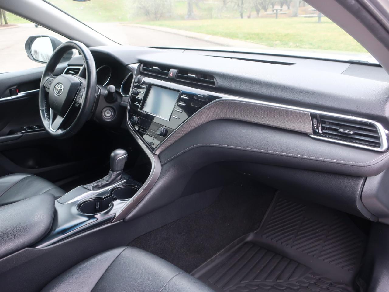 Toyota Camry SE 2018