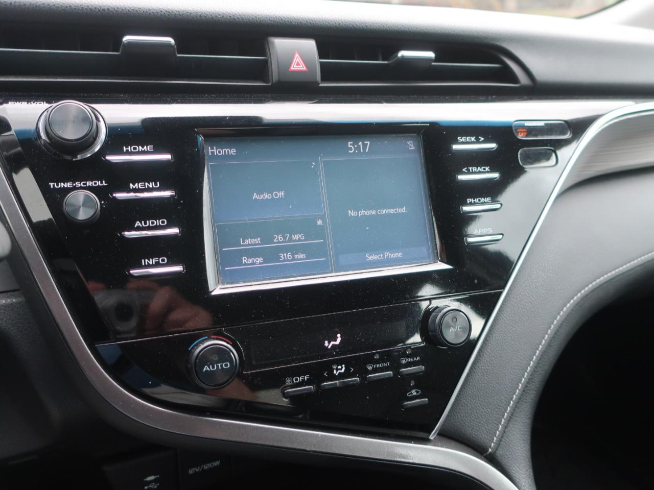 Toyota Camry SE 2018