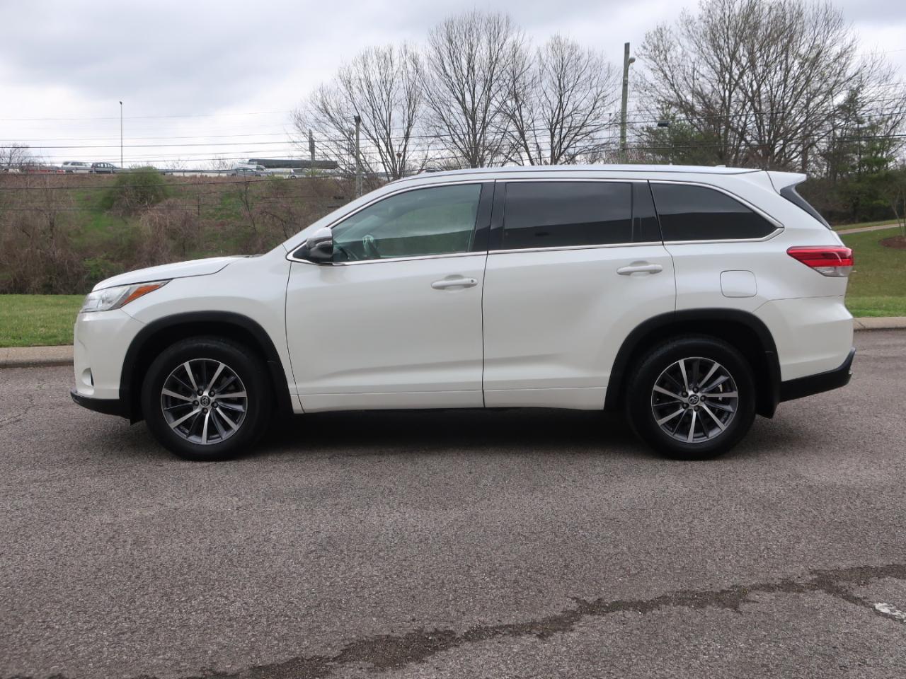 Toyota Highlander XLE AWD V6 2018