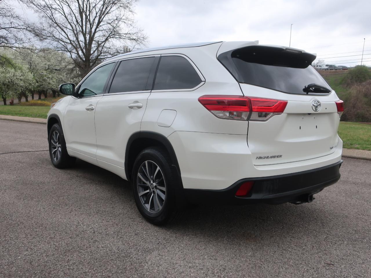 Toyota Highlander XLE AWD V6 2018