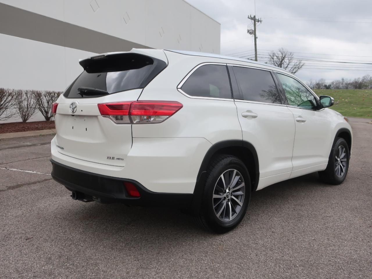 Toyota Highlander XLE AWD V6 2018