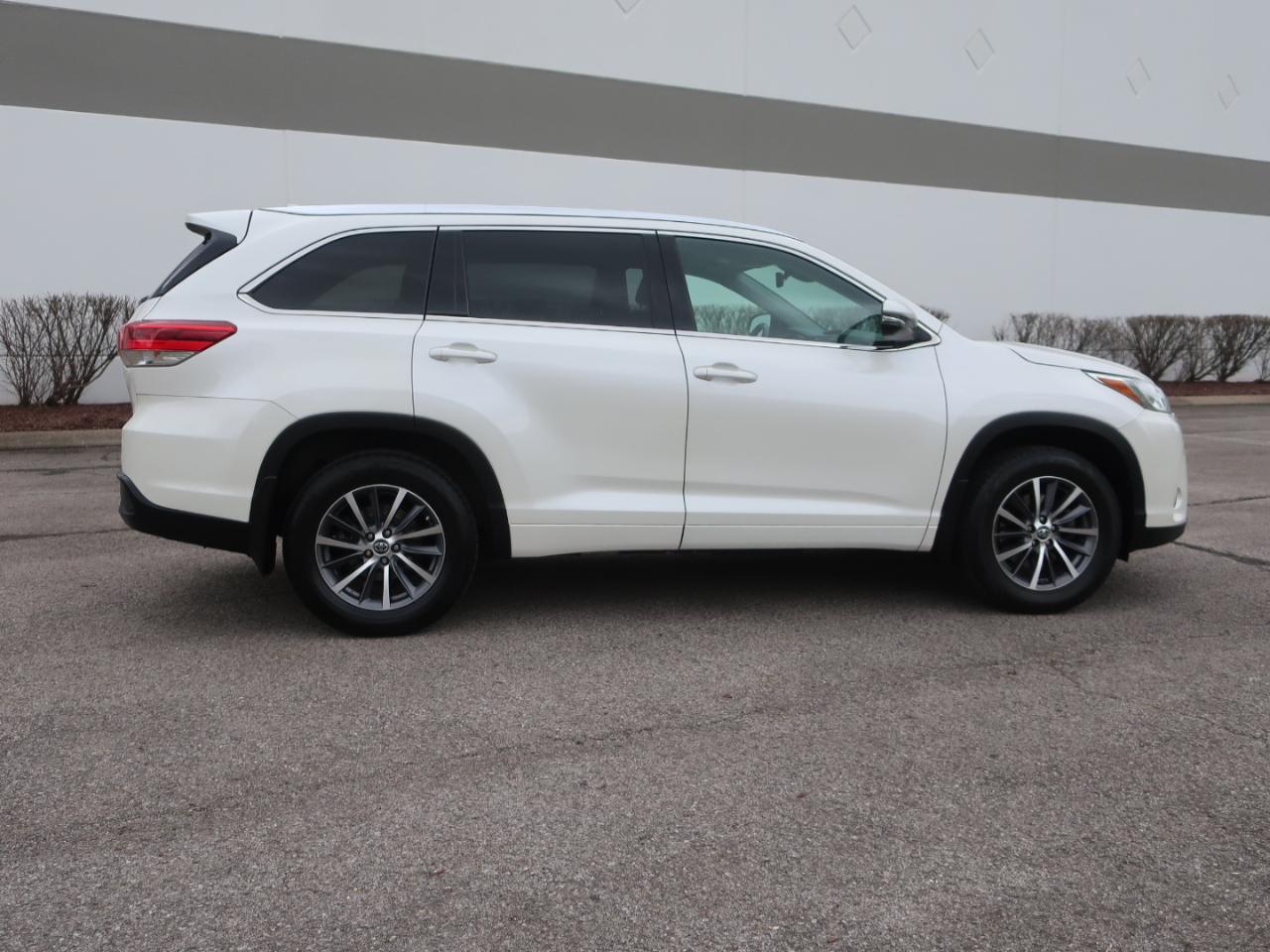 Toyota Highlander XLE AWD V6 2018