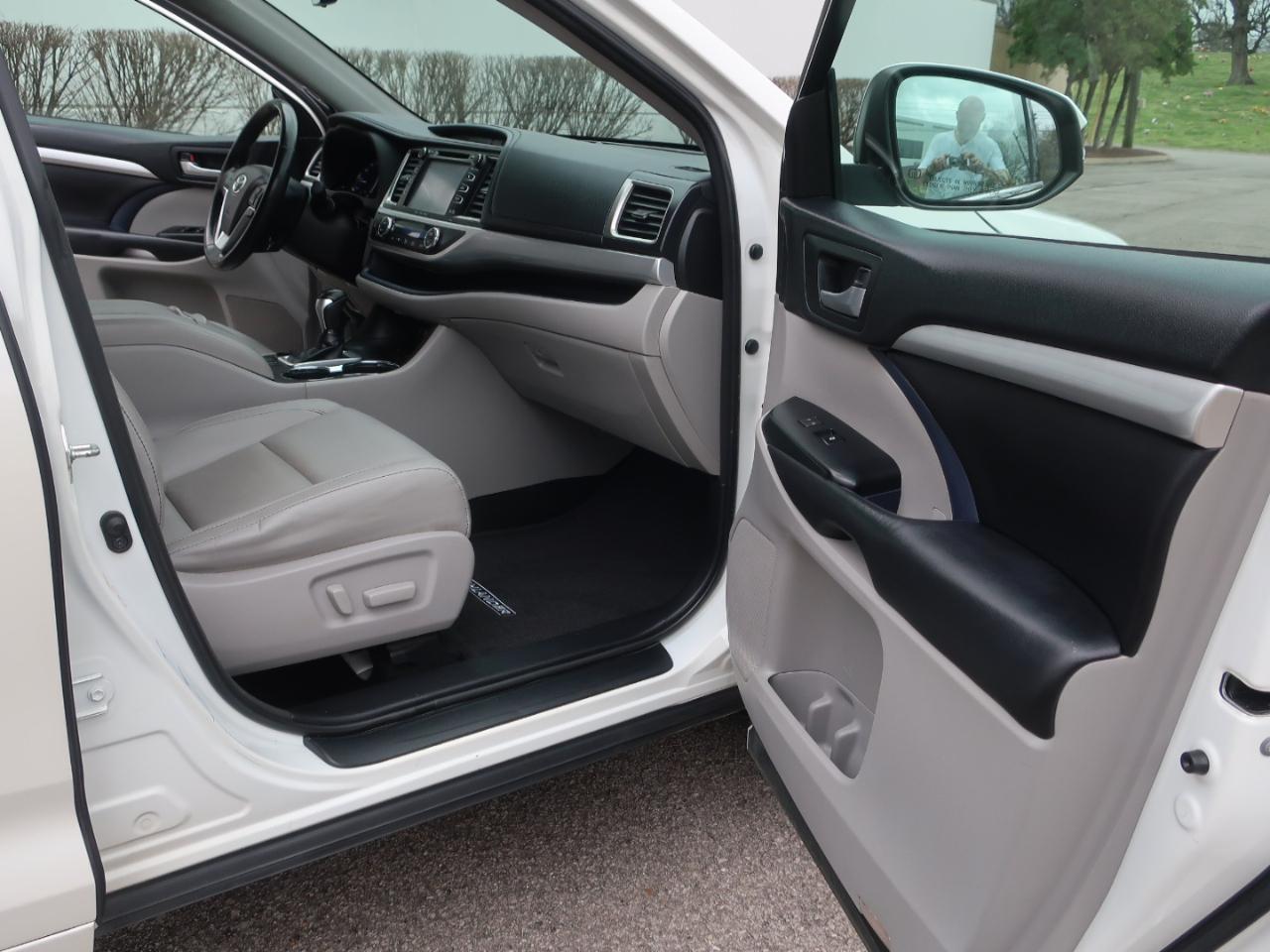 Toyota Highlander XLE AWD V6 2018