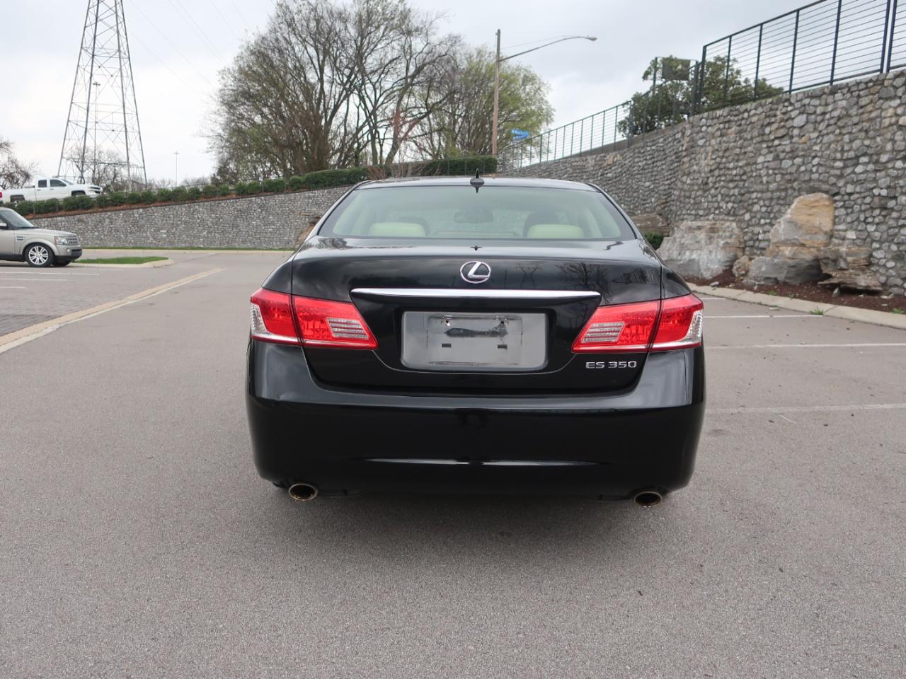 Lexus ES 350 Sedan 2011