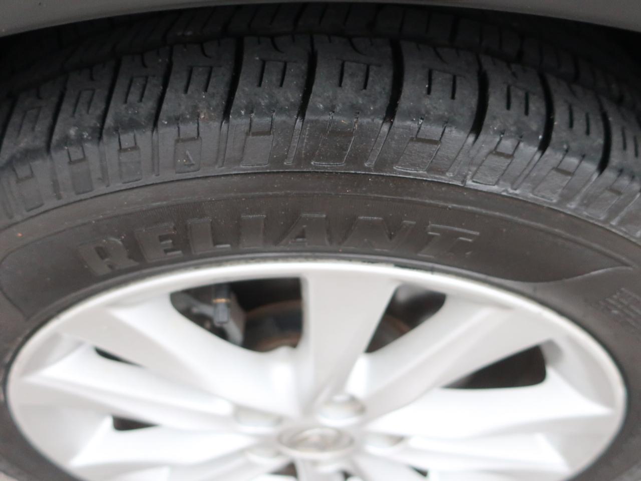 Lexus ES 350 Sedan 2011