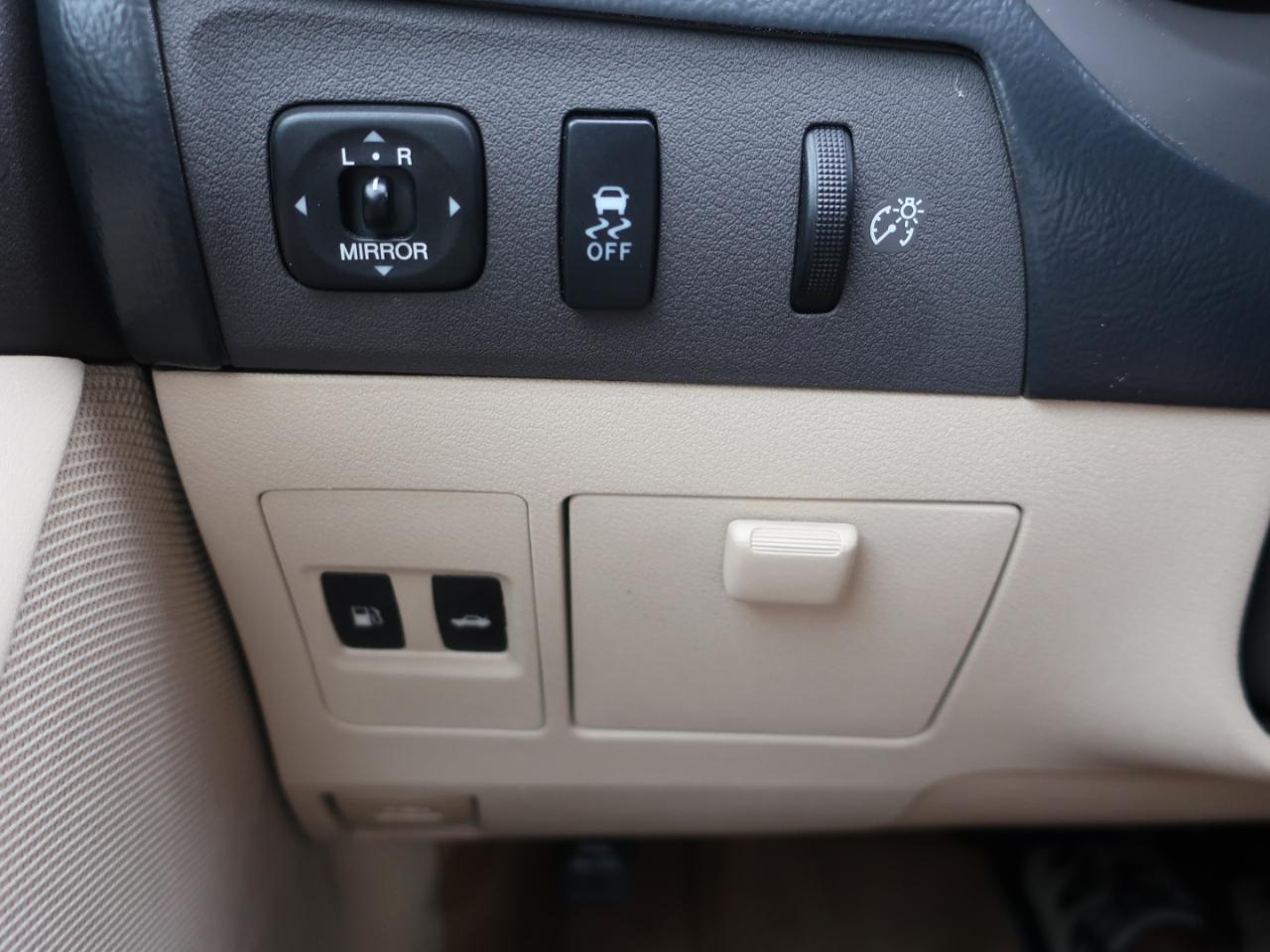 Lexus ES 350 Sedan 2011