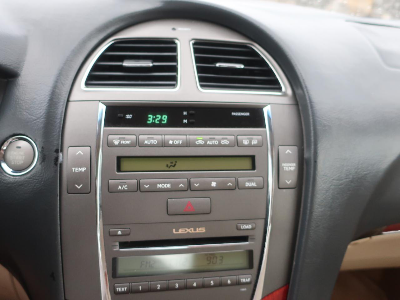 Lexus ES 350 Sedan 2011