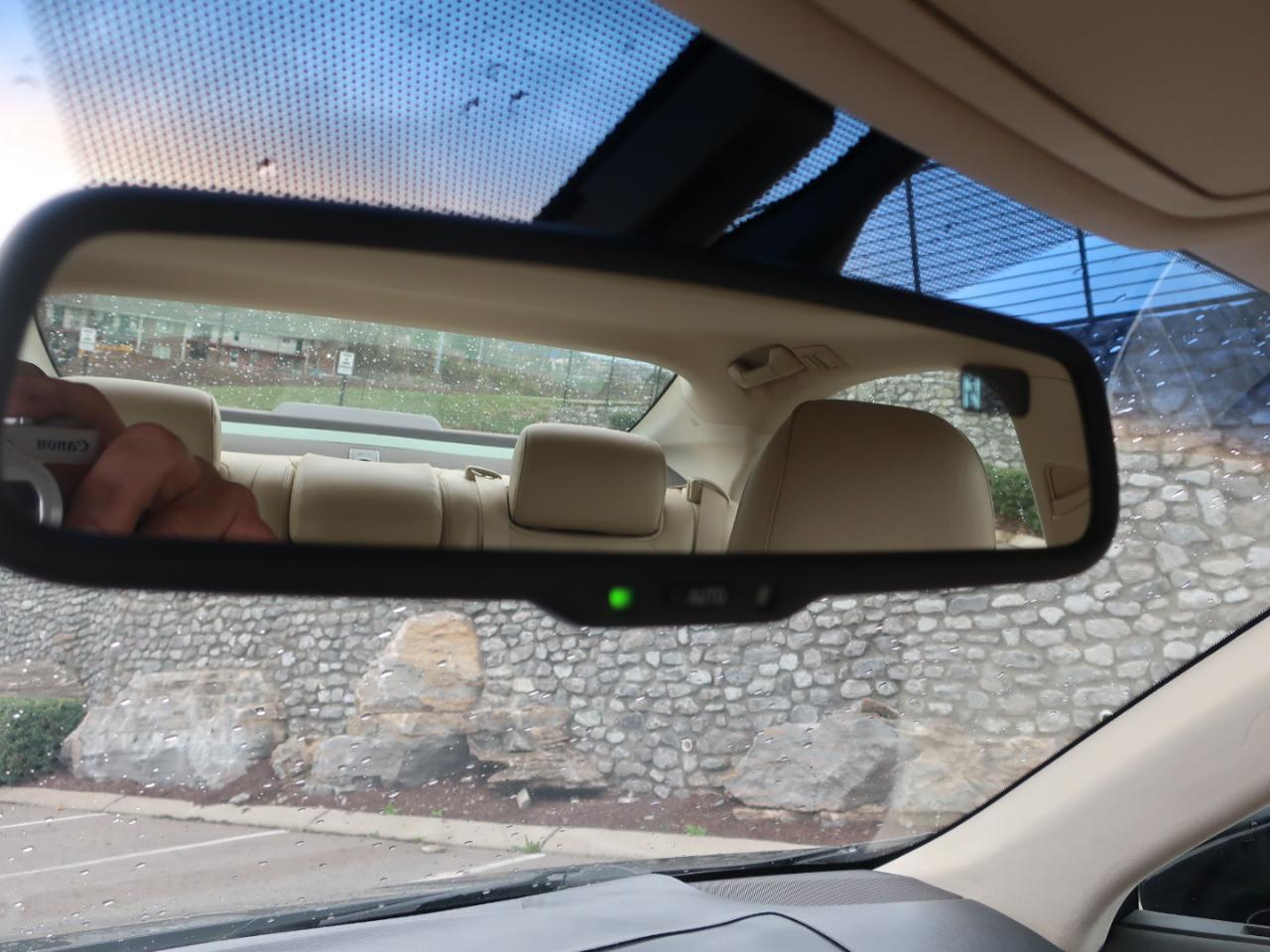 Lexus ES 350 Sedan 2011