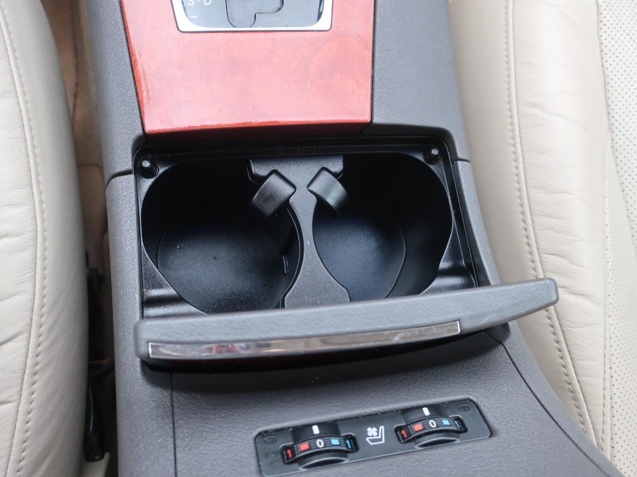 Lexus ES 350 Sedan 2011