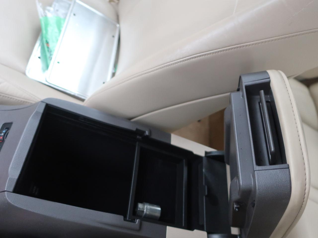 Lexus ES 350 Sedan 2011