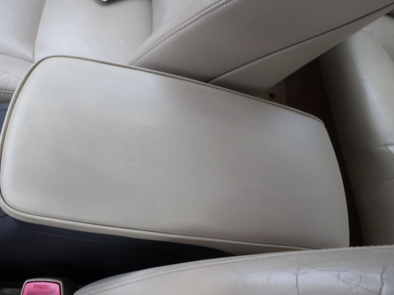 Lexus ES 350 Sedan 2011