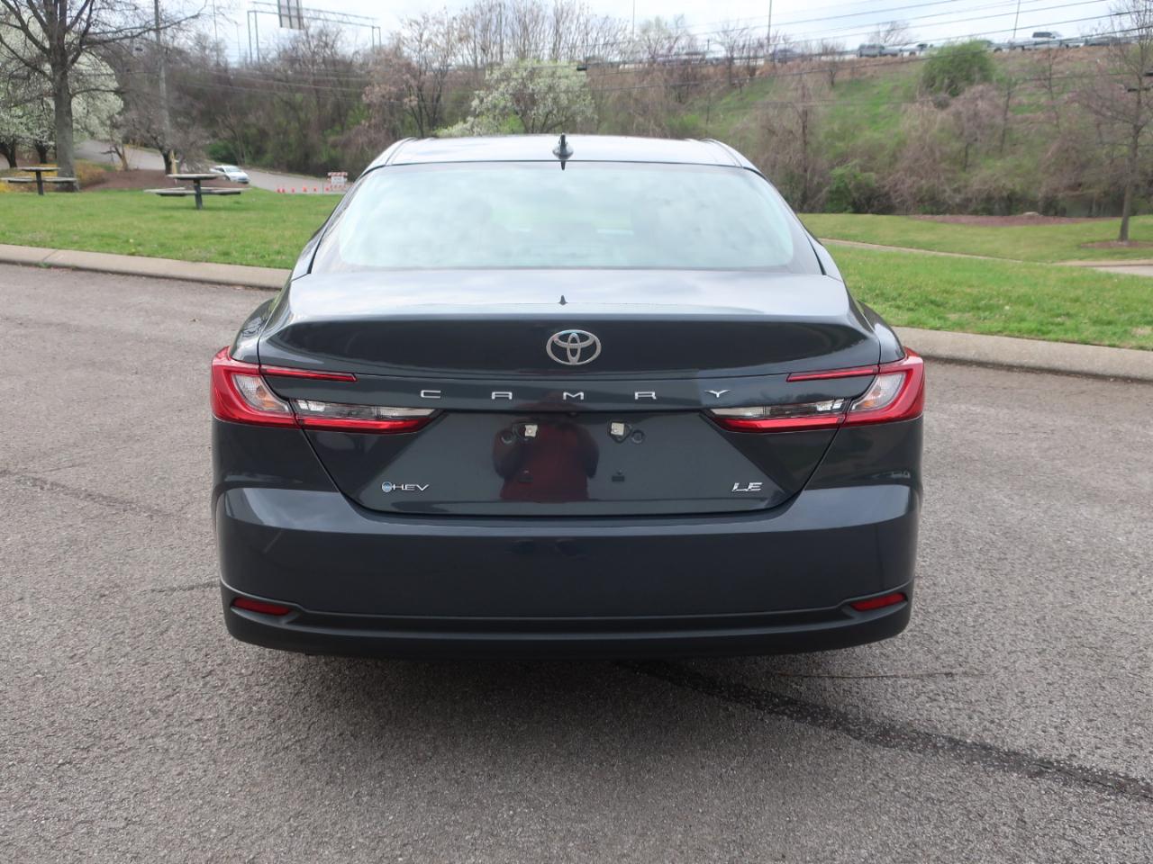 Toyota Camry Hybrid LE 2025