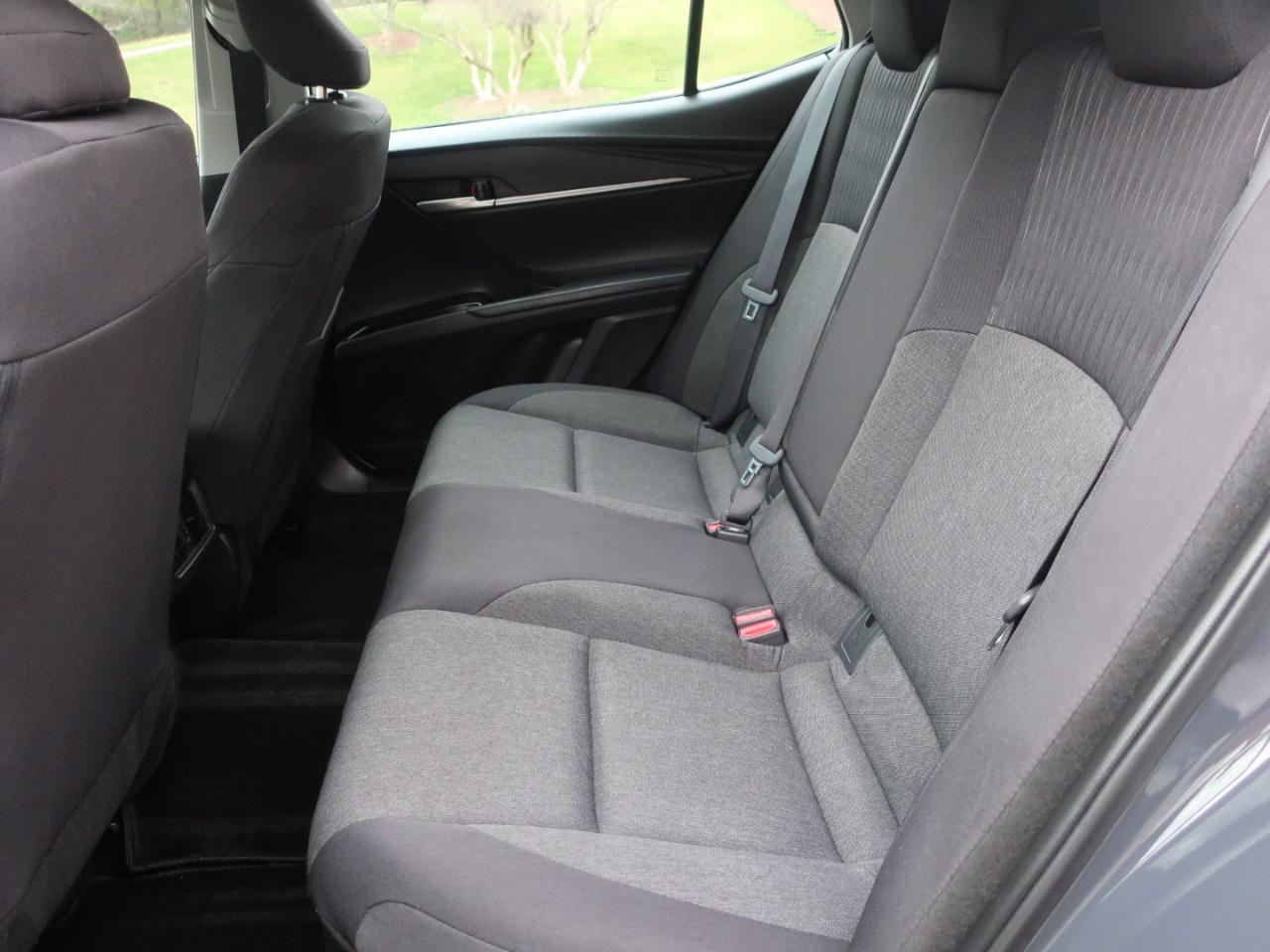 Toyota Camry Hybrid LE 2025