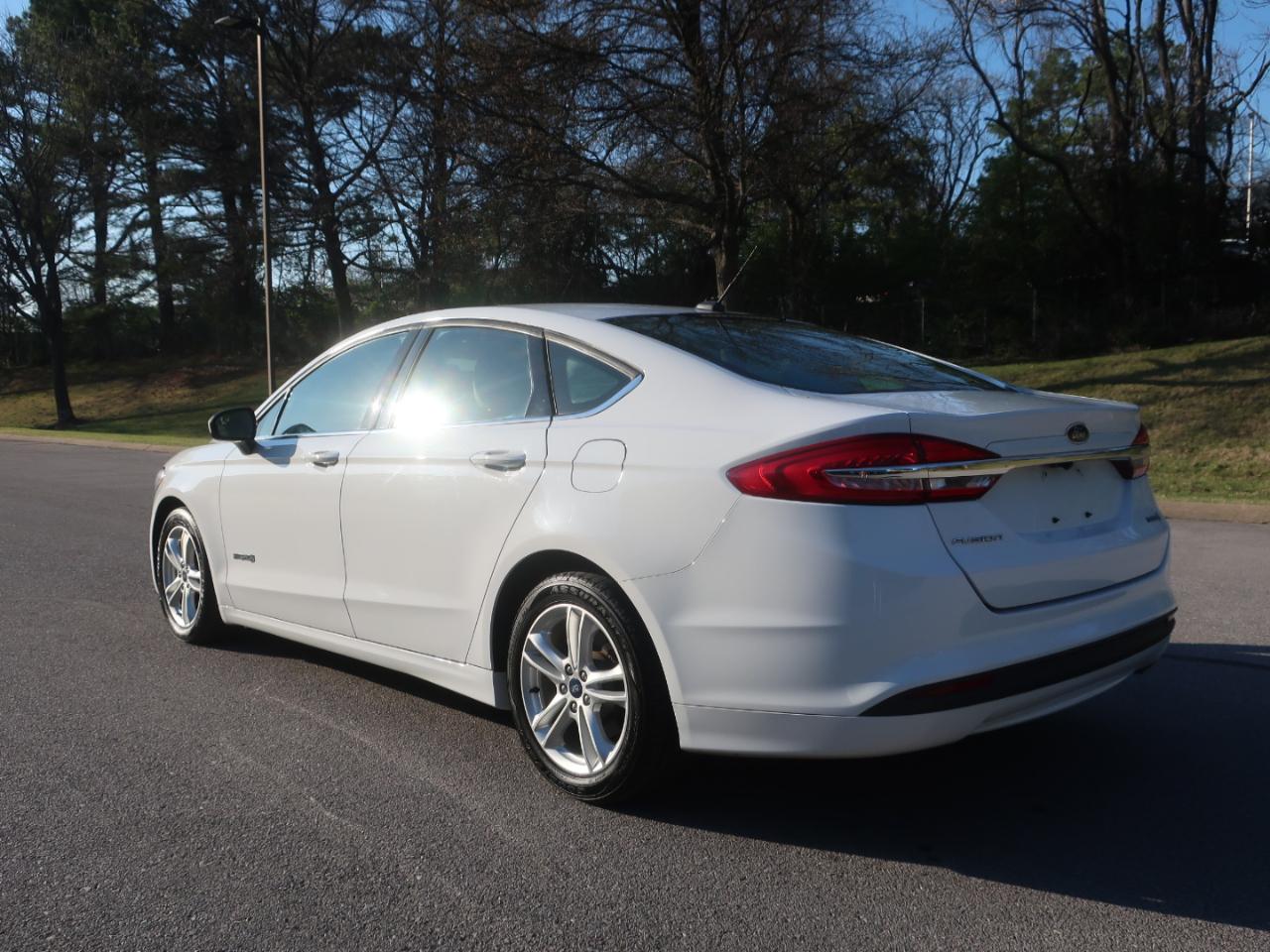 Ford Fusion Hybrid S 2018