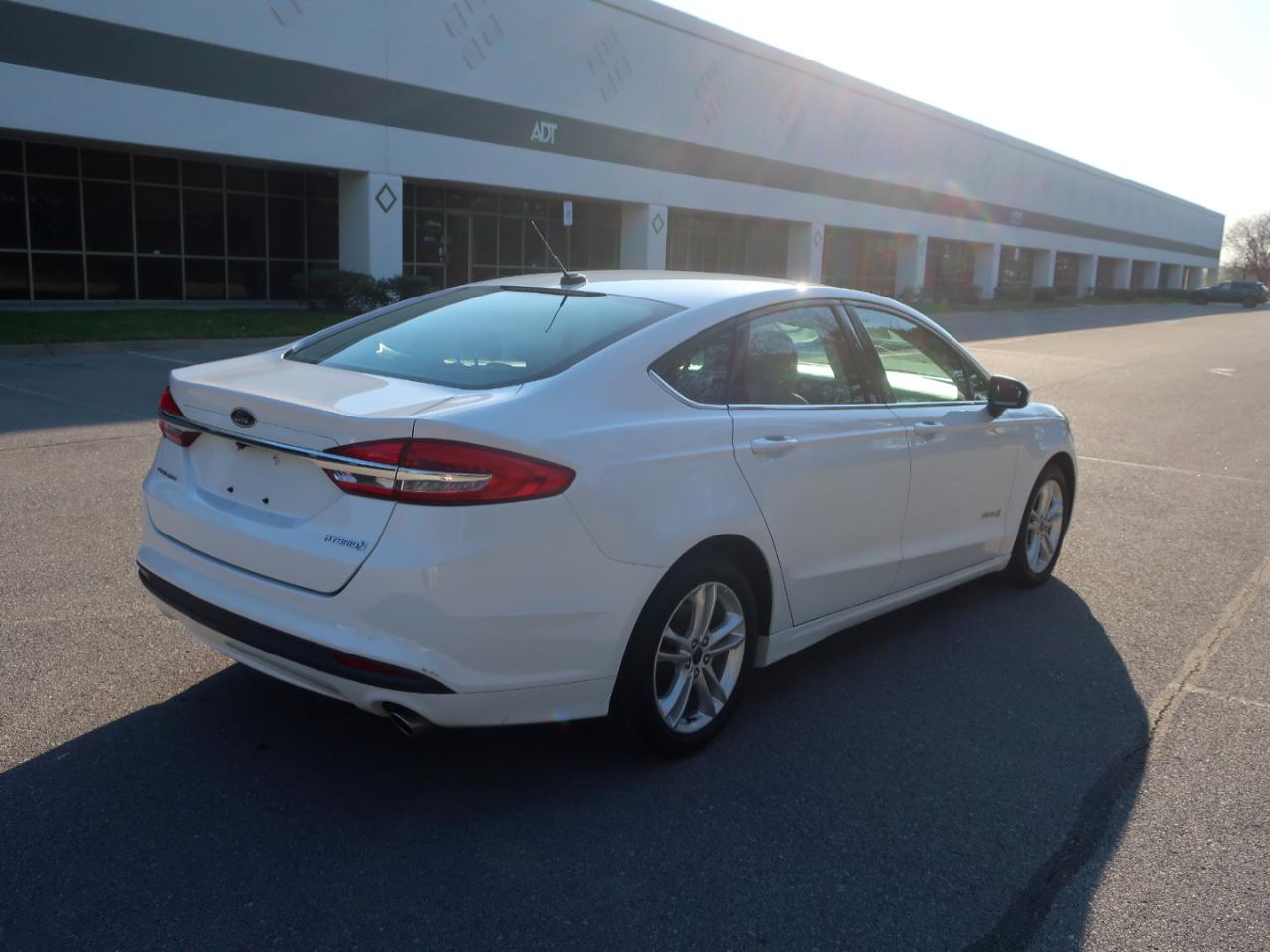 Ford Fusion Hybrid S 2018