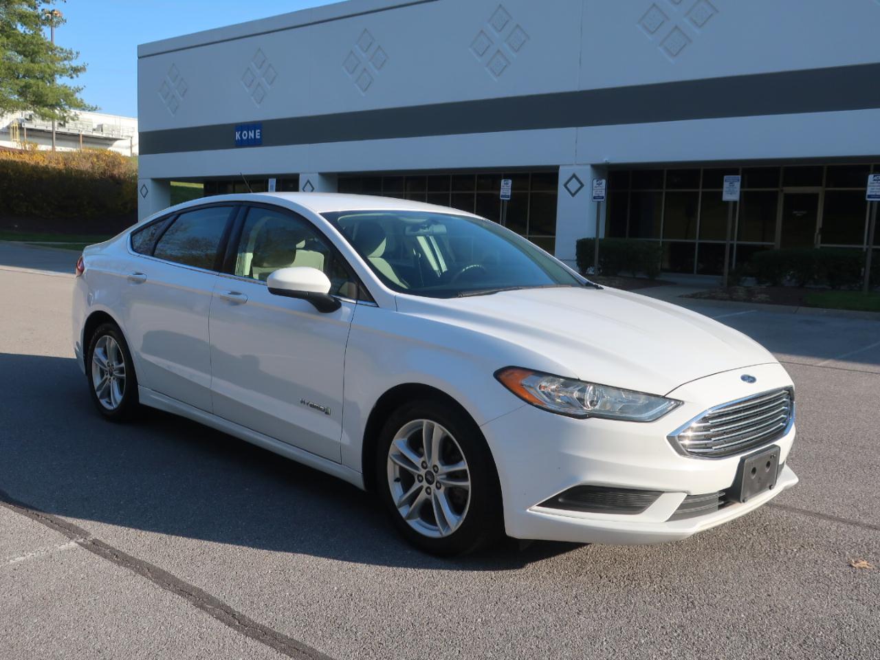 Ford Fusion Hybrid S 2018