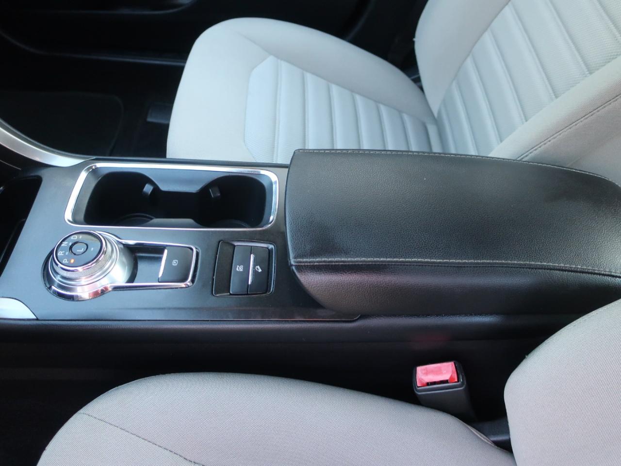 Ford Fusion Hybrid S 2018